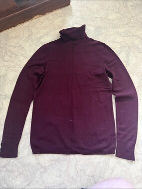 Talbots women’s  Burgundy Turtleneck Sweater
